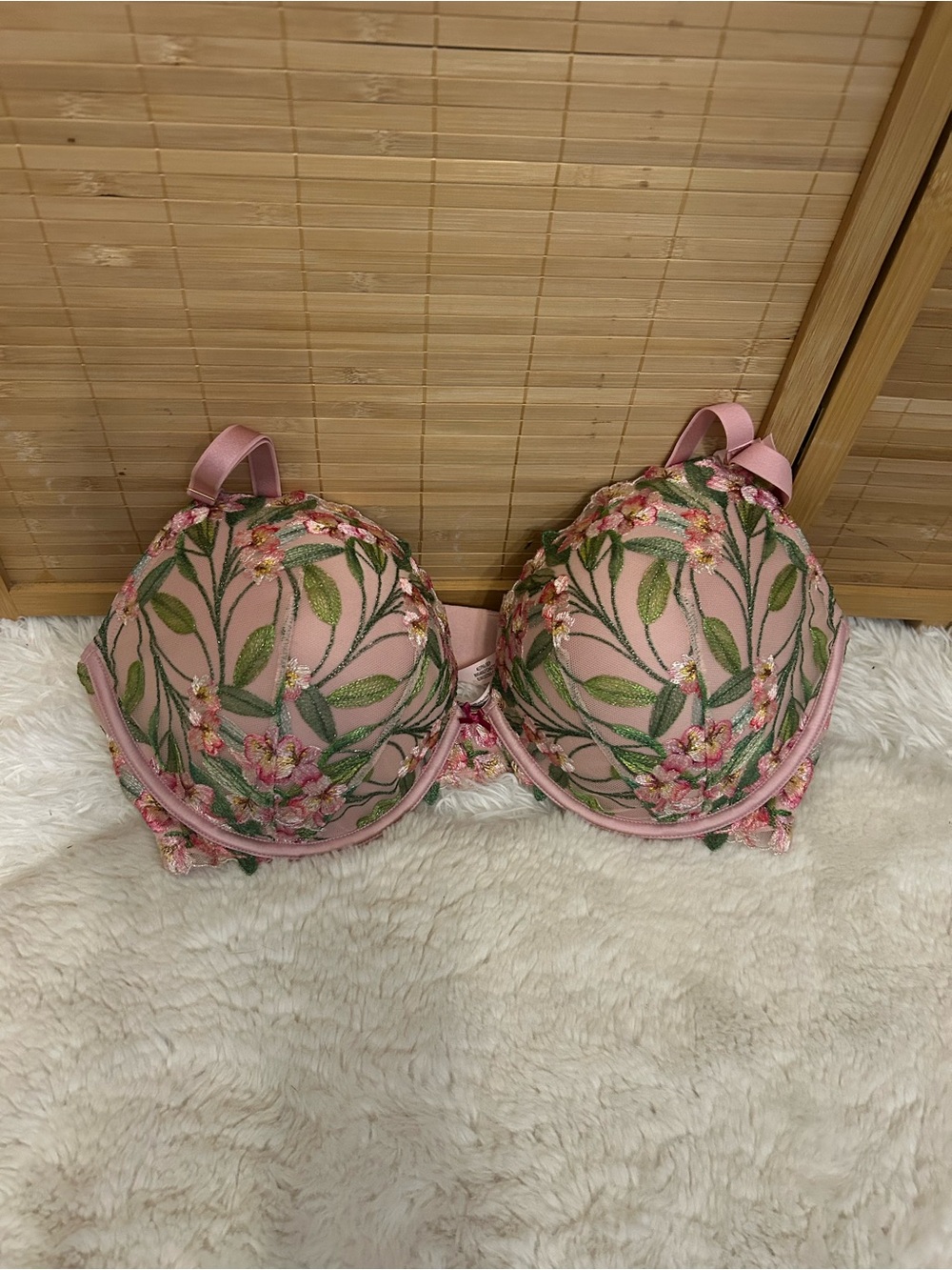Victoria's Secret Dream Angels Push Up Bra Embroidery floral pink 38DD